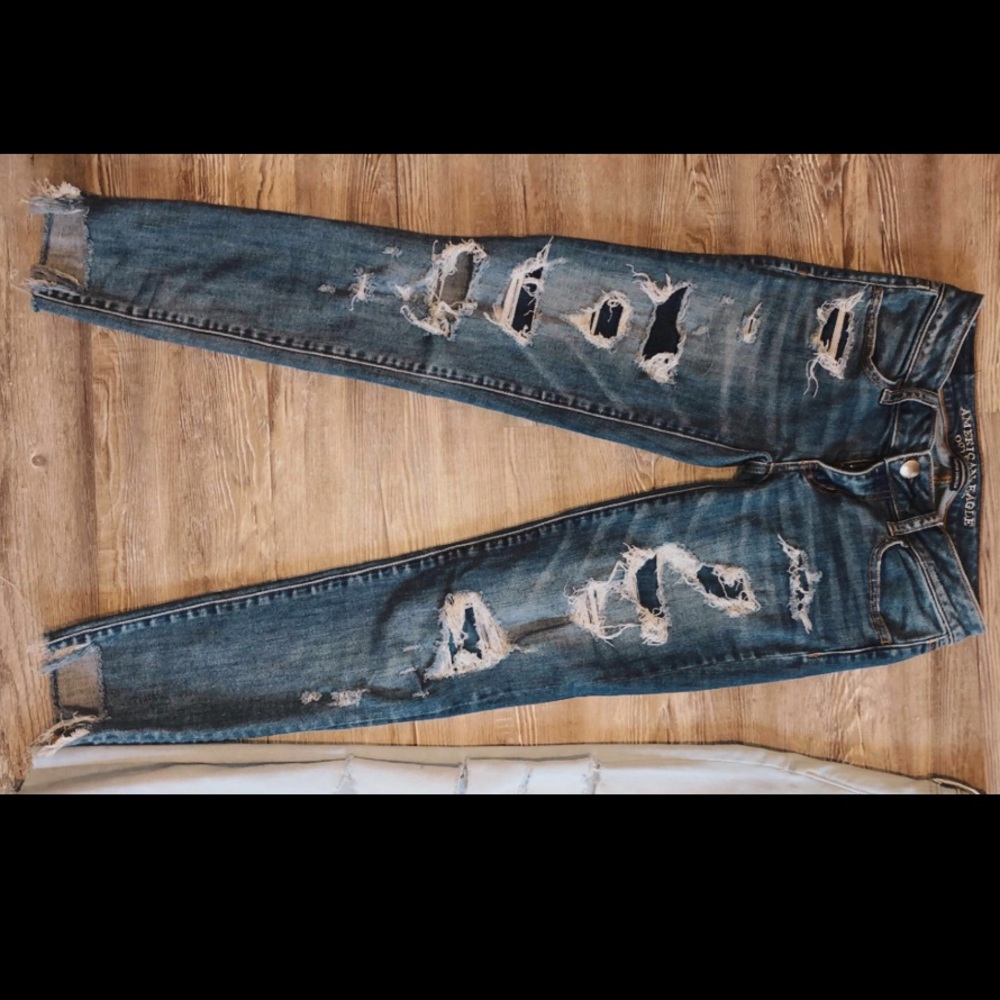 American Eagle ripped jeans